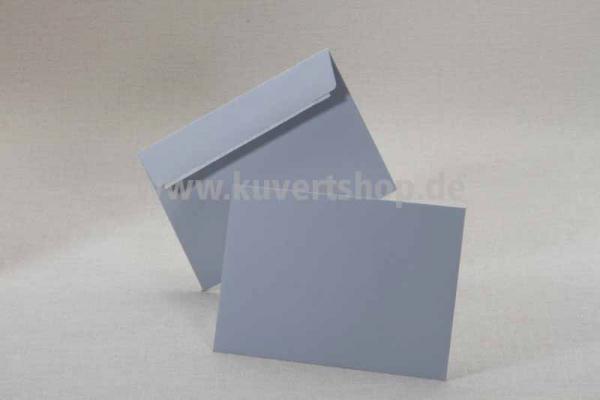 C6-Clariana-Kuverts in Pastellgrau